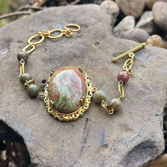 NIB Unakite Stone Gold Tone Bracelet, Pure Brass Size 9.5 - Picture 1 of 5